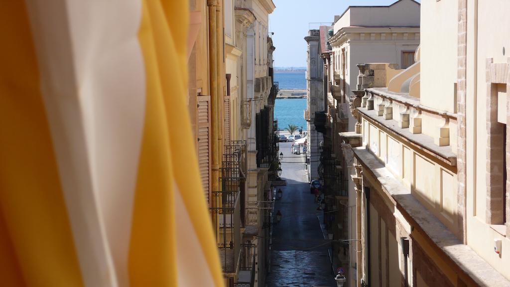 Le Vie Di Trapani Apartment Room photo